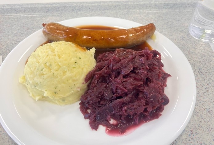 学食での食事