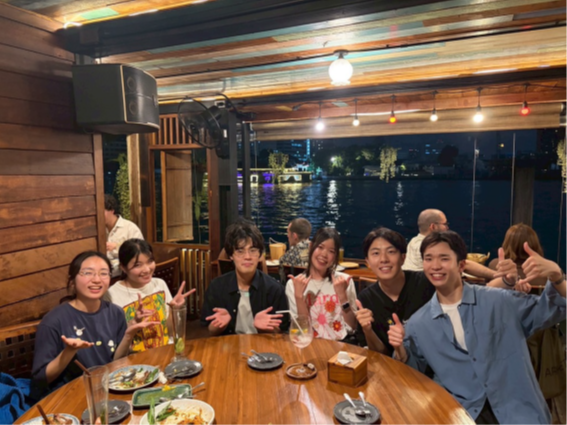 バンコクへ実習に訪れた⽇本の⼤学⽣の交流会