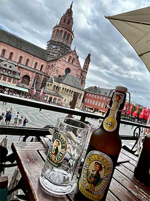マインツ大聖堂とビール