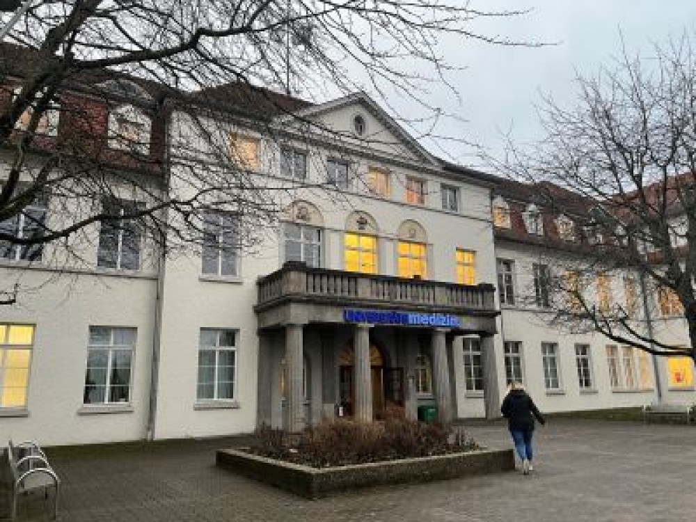 大学病院の入り口